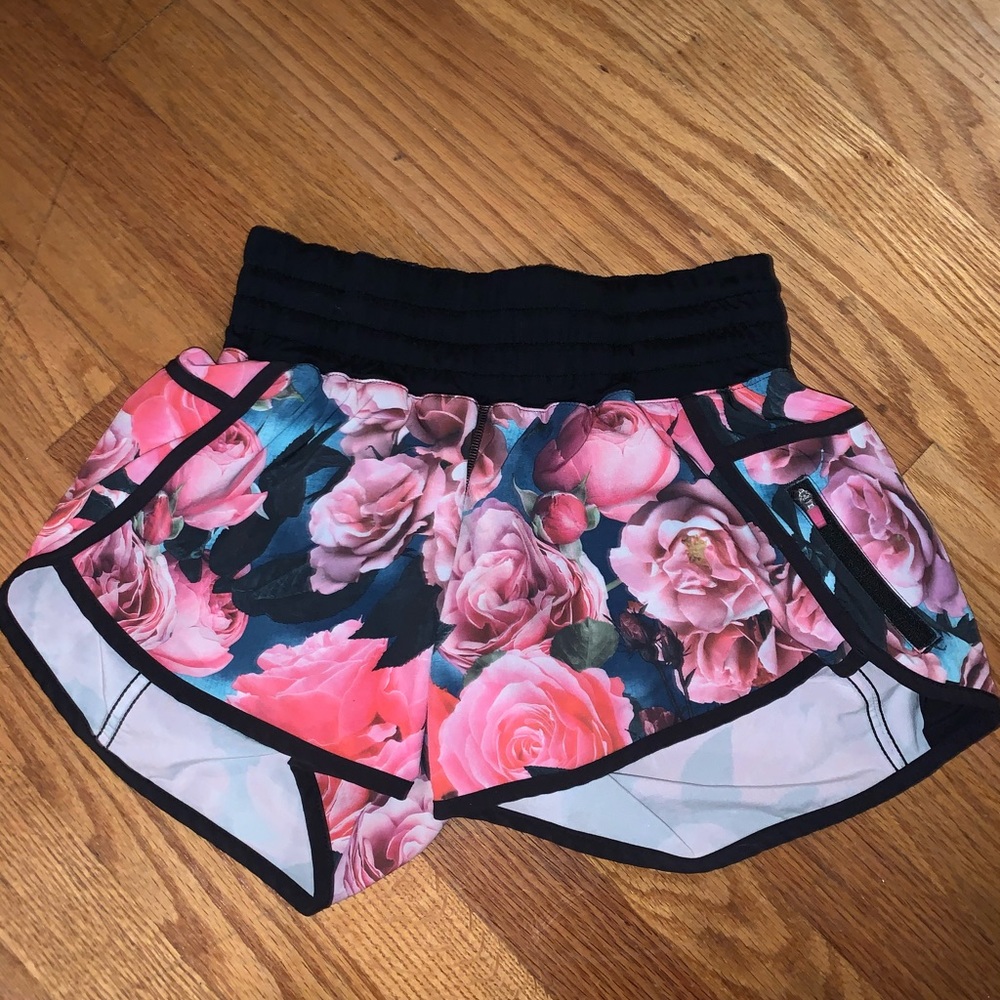 Floral Lululemon tracker shorts